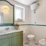 Giu Giu Vista Mare Con Piscina A 索伦托