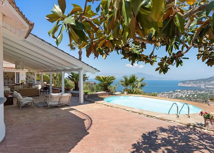 Villa Giu Giu Vista Mare Con Piscina A