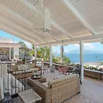 Giu Giu Vista Mare Con Piscina A Sorrente