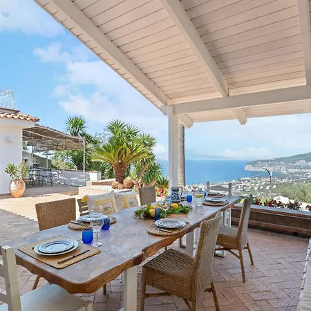 Villa Giu Giu Vista Mare Con Piscina A