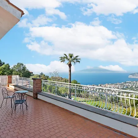 Giu Giu Vista Mare Con Piscina A *