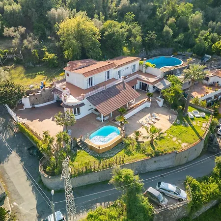 Giu Giu Vista Mare Con Piscina A