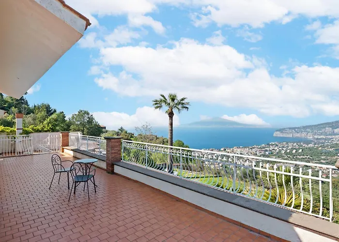 Giu Giu Vista Mare Con Piscina A *