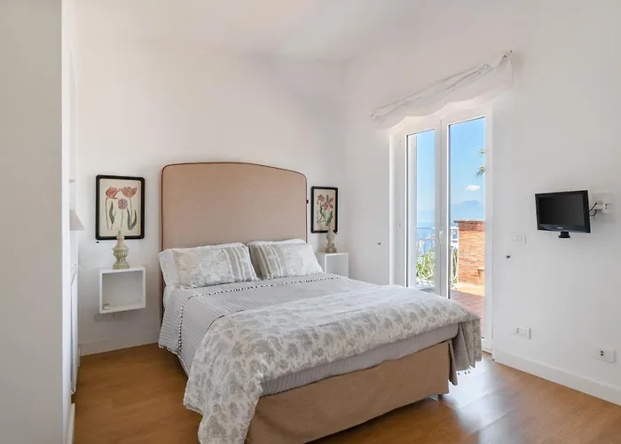 别墅 Giu Giu Vista Mare Con Piscina A