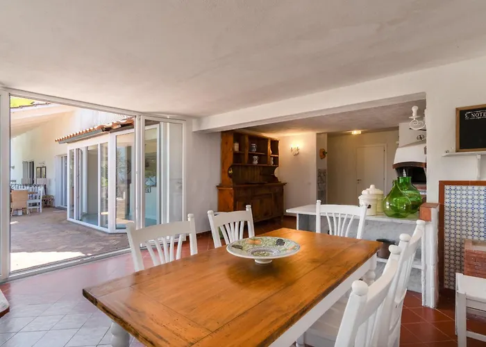 Giu Giu Vista Mare Con Piscina A