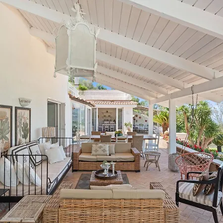 Giu Giu Vista Mare Con Piscina A * Сорренто