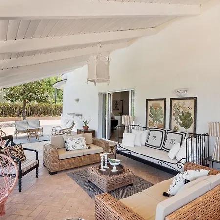 Giu Giu Vista Mare Con Piscina A Villa