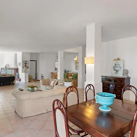 Giu Giu Vista Mare Con Piscina A