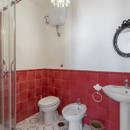 Giu Giu Vista Mare Con Piscina A Сорренто